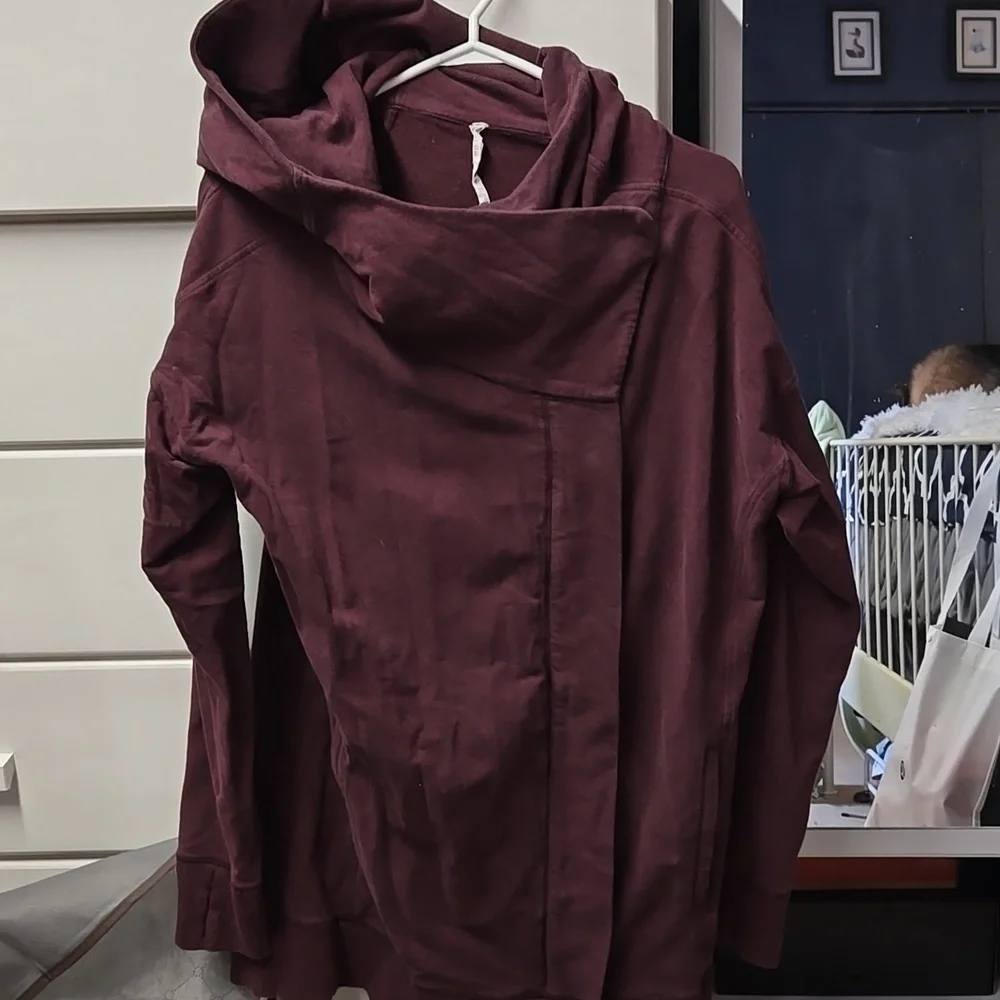 Lululemon Wrap Up Jacket - Picture 3 of 5